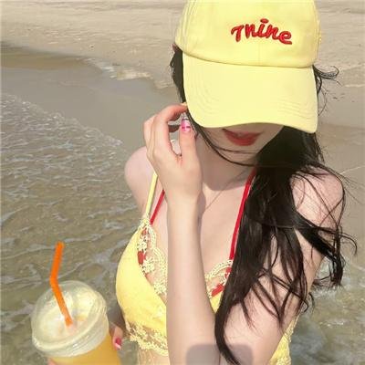 深蓝色的夜晚
